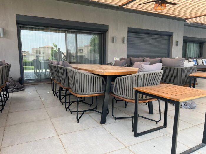 WhatsApp Image 2024-09-11 at 12.33.54 PM (1) Isola Bella-Dining set - Image 1